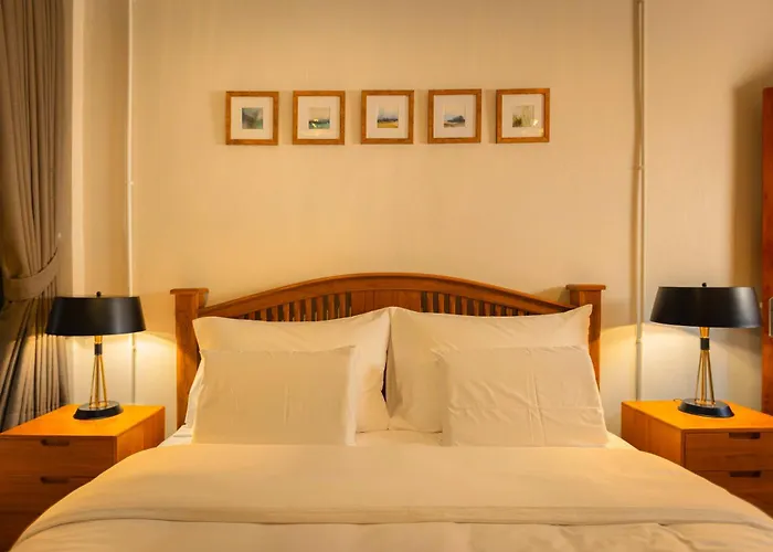 Oasis Thai Teak In Sathorn Vakantiehuis