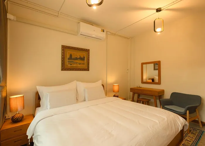 Vakantiehuis Oasis Thai Teak In Sathorn Bangkok